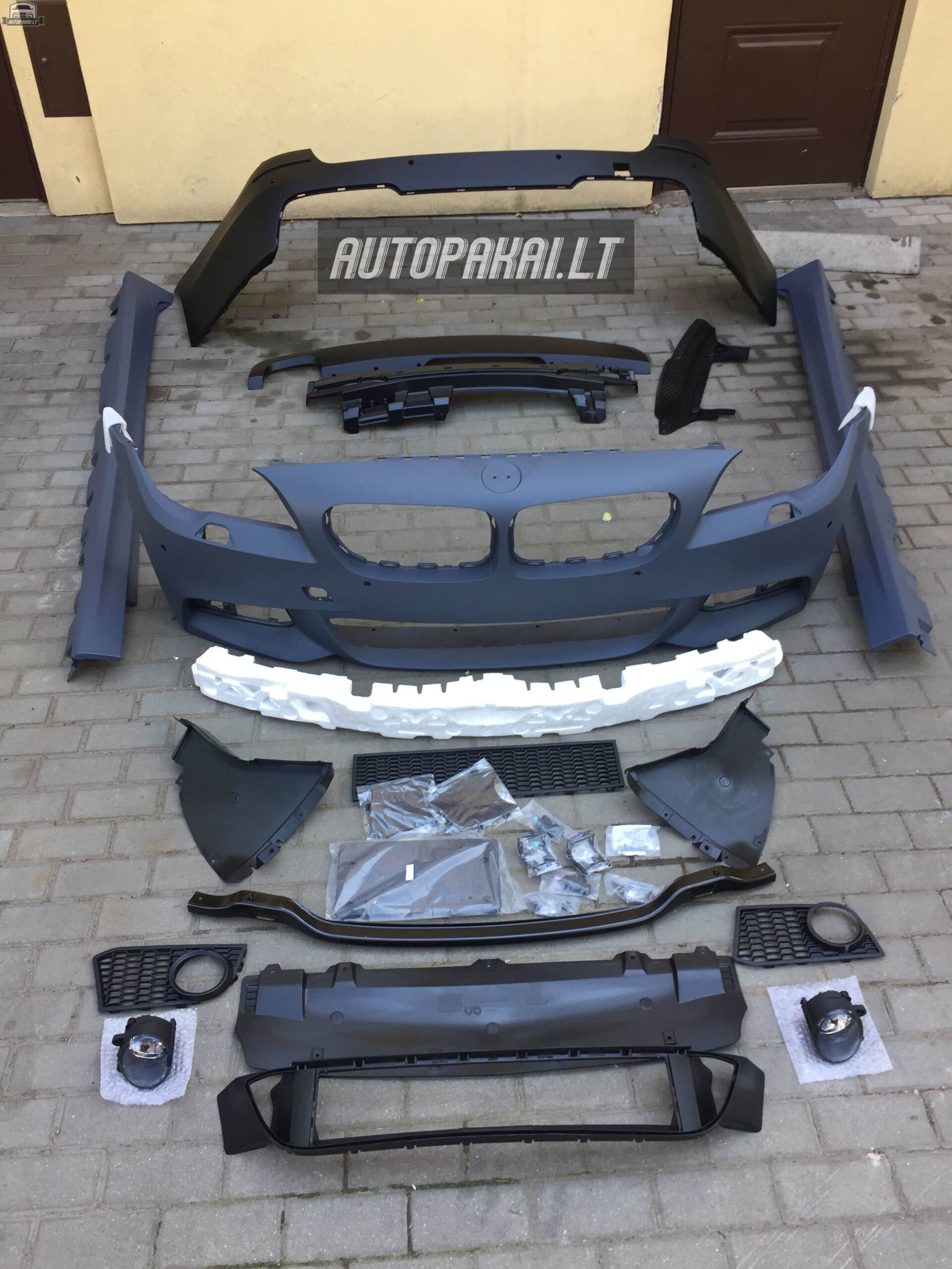 BMW F11 M-sport apdailos paketas – komplektas